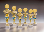 Pokal in 6 Größen - blau/gold